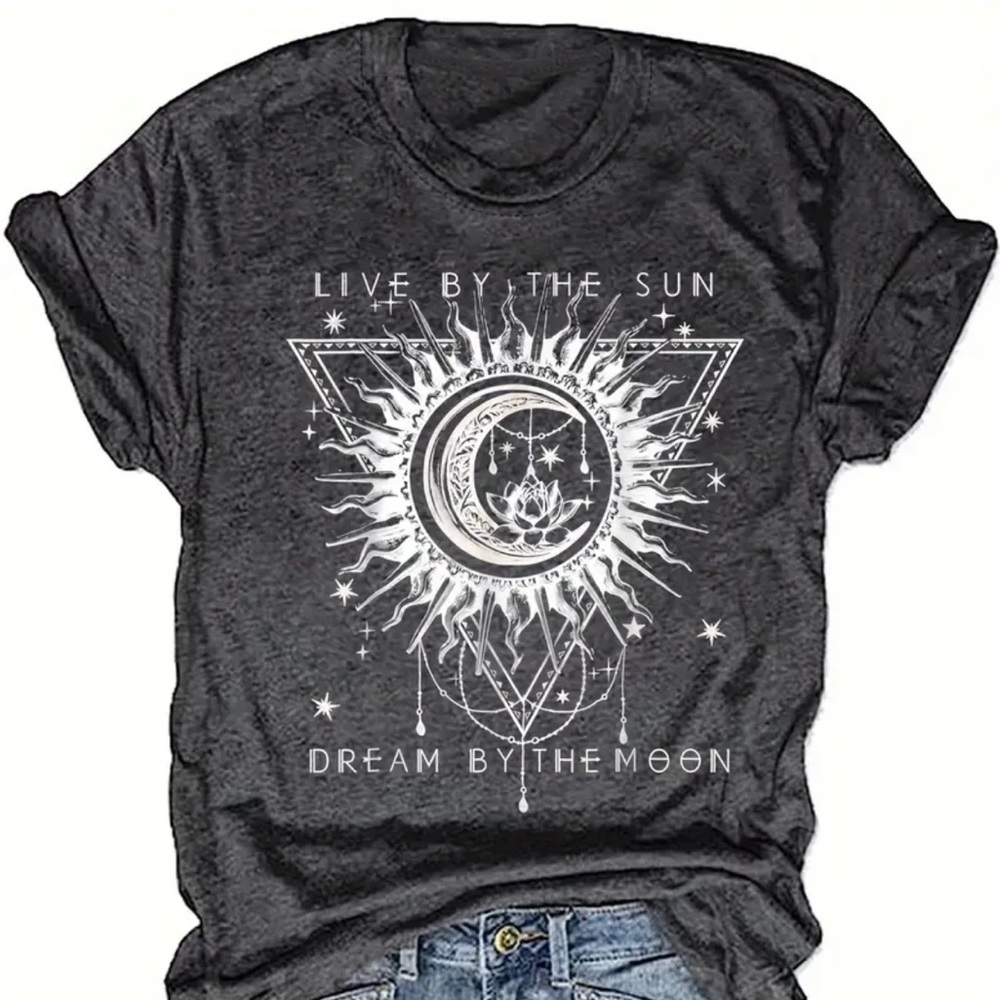 Live by the Sun Dream by the Moon T-shirt size XXL